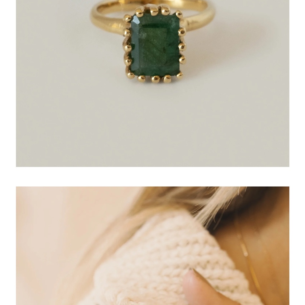MEREWIF Gold Ring with Emerald Green Rectangular Stone and Beaded Prongs